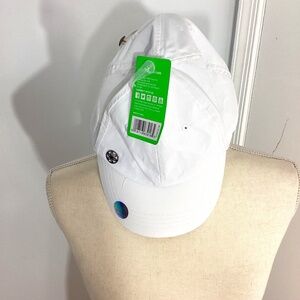 NWT GAIAM WOMAN'S FIT ONE SIZE WHITE CLASSIC FITNESS HAT